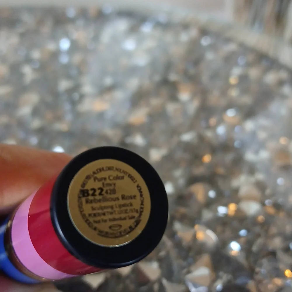 New Estee Lauder Limited Edition Pure Color Envy 420 Rebellious Rose